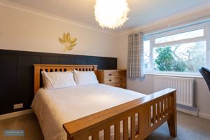 Bedroom- click for photo gallery